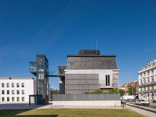 Reabilitação do Palacete do Relógio, Alexandre Marques Pereira, Arquitectura Unipessoal Lda. Alexandre Marques Pereira, Arquitectura Unipessoal Lda. Modern houses