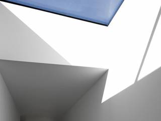 Long House - Large Multipane Skylight, Sunsquare Ltd Sunsquare Ltd Modern windows & doors