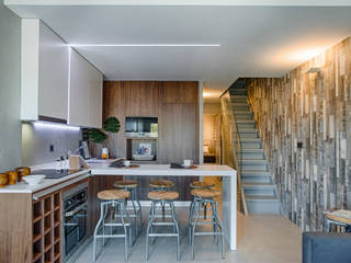Projeto de interiores numa casa de Praia , Santiago | Interior Design Studio Santiago | Interior Design Studio Industrial style kitchen