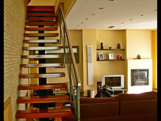 Casa Mónica, DAU arquitectos DAU arquitectos Eclectic style corridor, hallway & stairs