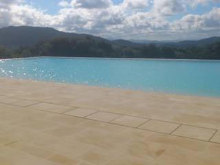 Los Alcornocales, Grabados en Mármol S.L Grabados en Mármol S.L Piscine rustique