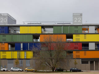 FOTOGRAFÍA DE ARQUITECTURA - EDIFICIO DE VIVIENDAS, Kalaspy Kalaspy منازل