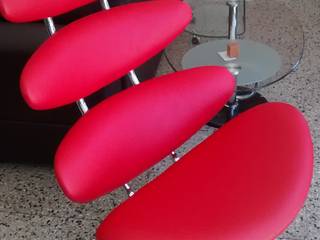 Sillón Corona, Disegnos Muebles Disegnos Muebles 거실소파 & 안락 의자 빨강