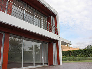 house in Vilamoura golf, Matos Architects Matos Architects Moderne Häuser Holz-Kunststoff-Verbund Holznachbildung