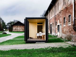 Hiloft - mobiler Wohnraum, Hiloft Hiloft Casas estilo moderno: ideas, arquitectura e imágenes Hierro/Acero Negro