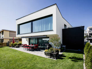 homify Modern houses