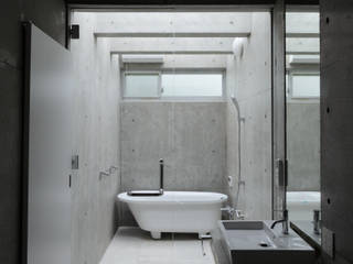 みなも, 風景のある家.LLC 風景のある家.LLC Minimalist style bathroom Concrete White
