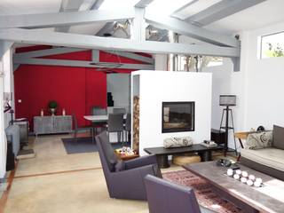 Un loft avec cour, Sarah Archi In' Sarah Archi In' Industrial style dining room