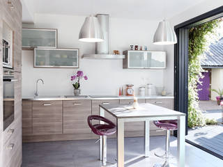 Rénovation d'une longère, O2 Concept Architecture O2 Concept Architecture Modern kitchen Metal Wood effect