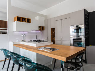 NUOVE FOTO CUCINE, Cucine Vibo di Olivero Bruno e c. sas Cucine Vibo di Olivero Bruno e c. sas Modern kitchen