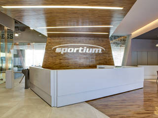 Sportium Santa Fe, RIMA Arquitectura RIMA Arquitectura モダンデザインの ホームジム