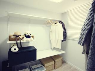 22평 복도식 모던 홈스타일링, homelatte homelatte Modern Dressing Room White