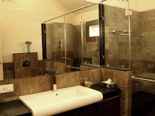 RENOVATION OF KAILAS, de square de square Rustic style bathroom