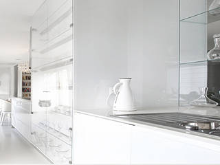 Apartament w bieli, Ajot pracownia projektowa Ajot pracownia projektowa Dapur Modern Granit