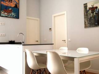 Reforma integral de piso en Chueca (Madrid), Reformmia Reformmia Modern dining room