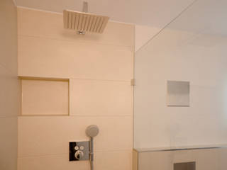 Wohnung S., München-Sendling, HOME made by Heike Mayer HOME made by Heike Mayer 現代浴室設計點子、靈感&圖片