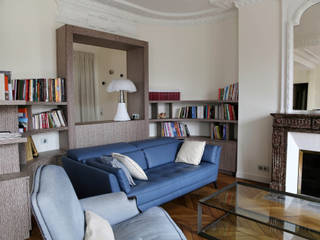 Agencement contemporain d’un appart Haussmannien, Agence Laurent Cayron Agence Laurent Cayron Modern living room