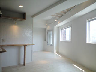 渋谷本町4-R, 一級建築士事務所アンドロッジ 一級建築士事務所アンドロッジ Living room