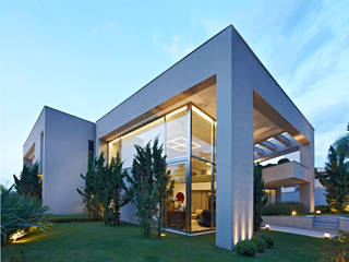 Casa no Clube dos Caçadores - BH , Lanza Arquitetos Lanza Arquitetos Casas modernas