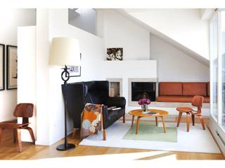 ​Dachgeschossloft München, Heerwagen Design Consulting Heerwagen Design Consulting Minimalist living room