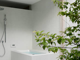 038那須Fさんの家, atelier137 ARCHITECTURAL DESIGN OFFICE atelier137 ARCHITECTURAL DESIGN OFFICE Modern spa Tiles White