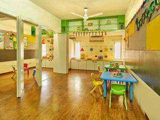 Smart Kids Creation PreSchool and office, iSTUDIO Architecture iSTUDIO Architecture Modern nursery/kids room