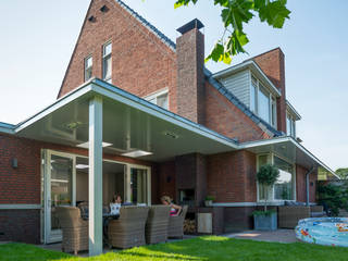 Verbouwing woonhuis Nootdorp, Architect2GO Architect2GO Balkon, Veranda & Terrasse im Landhausstil Sperrholz Weiß