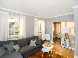 Architektenwohnung in Augsburg - WOHNGLUECK GmbH - Immobilien, WOHNGLUECK GmbH (Immobilien) WOHNGLUECK GmbH (Immobilien) Minimalist living room