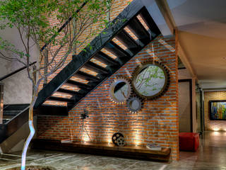 Casa Bosque, Con Contenedores S.A. de C.V. Con Contenedores S.A. de C.V. Industrialer Flur, Diele & Treppenhaus