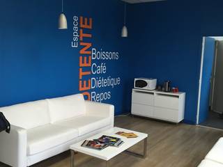 Concept Orange Bleue, Agence 1+1 Agence 1+1 Salle de sport moderne