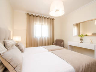 Turn Key Project - Apartment in Albufeira, Simple Taste Interiors Simple Taste Interiors Klasik Yatak Odası