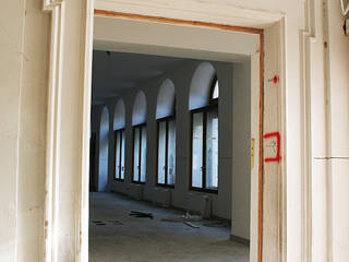 Progetto restauro facciata interna del Palazzo della Regione FVG di Trieste, Eleni Decor Eleni Decor Gewerbeflächen