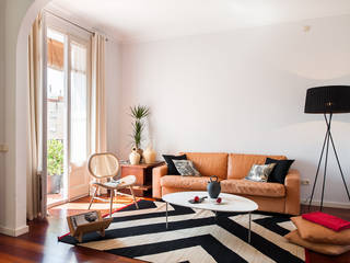 Home Staging en el Eixample de Barcelona, Markham Stagers Markham Stagers Salones de estilo moderno