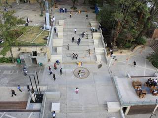 Plaza Central Universidad Javeriana Bogotá, Heritage Design Group Heritage Design Group Powierzchnie handlowe