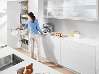 Solutions de rangement et aménagement BLUM, disponibles chez NORMAL KONCEPT, NORMAL KONCEPT NORMAL KONCEPT Modern kitchen