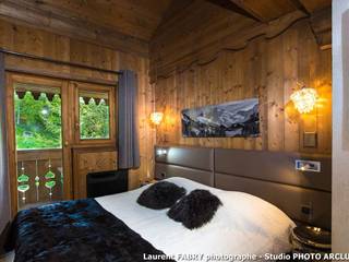 Chalet de montagne à Méribel, Alpes, Savoie, ARLY PHOTOGRAPHY ARLY PHOTOGRAPHY 臥室