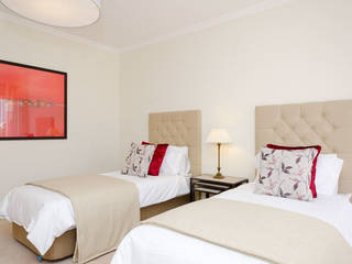 Interior Design Project - Villa Praia da Luz, Simple Taste Interiors Simple Taste Interiors Classic style bedroom