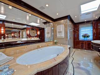 YACHT - San Lorenzo 46107, Mondial Marmi SRL Mondial Marmi SRL Яхты и катеры в стиле модерн