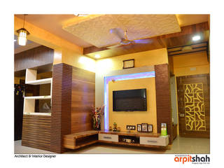 Hirenbhai@Gandhinagar, ARPIT SHAH PROJECTS OPC PVT LTD. ARPIT SHAH PROJECTS OPC PVT LTD. Living room MDF