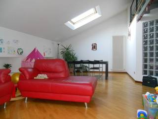 Lecco, trilocale con soppalco, Charming Home Charming Home