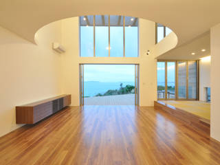 SNZT-HOUSE, 門一級建築士事務所 門一級建築士事務所 Modern Living Room Wood Wood effect