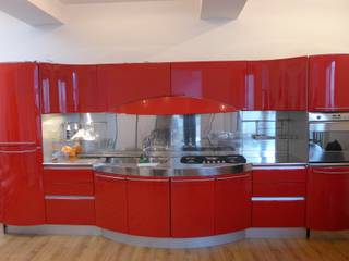 Vorher: Küche Rot Hochglanz Resimdo GmbH Modern Kitchen