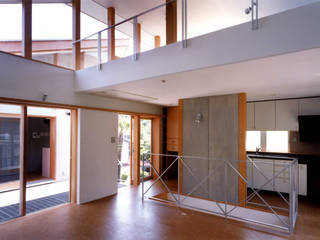 M2 House, 創作工房・閾 創作工房・閾 Salas de estar modernas Madeira Acabamento em madeira