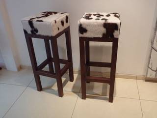 Cowhide Bar & Kitchen Stools, Hide and Stitch Hide and Stitch Modern Mutfak