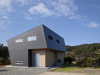 Bonbonniere, 田村の小さな設計事務所 田村の小さな設計事務所 Casas estilo moderno: ideas, arquitectura e imágenes Aluminio/Cinc