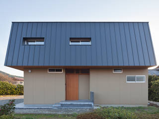 Bonbonniere, 田村の小さな設計事務所 田村の小さな設計事務所 Moderne Häuser Aluminium/Zink