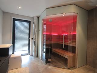 Sauna modern im Badezimmer, Wellness & More GmbH Wellness & More GmbH Modern style bathrooms