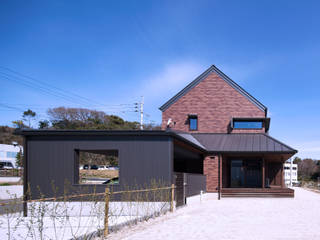 S HOUSE, トヨダデザイン トヨダデザイン Moderne Häuser Ziegel