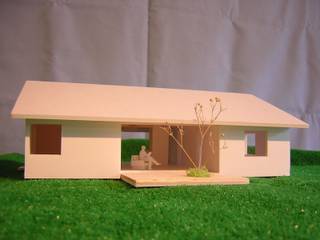 模型は『家造りの便利グッズ』, アース建築工房 アース建築工房 Nhà Gỗ White