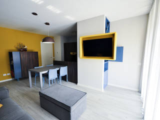 Casa FR, MCArc Laboratorio di architettura sostenibile MCArc Laboratorio di architettura sostenibile Modern living room